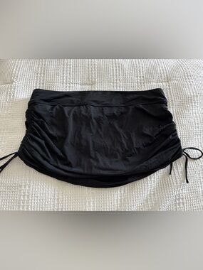 Athleta Women's Cinched Swim Skirt, XL, Black